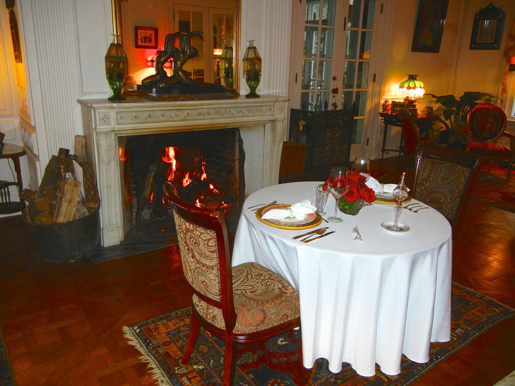 The Melange Inn Хендерсънвил Екстериор снимка