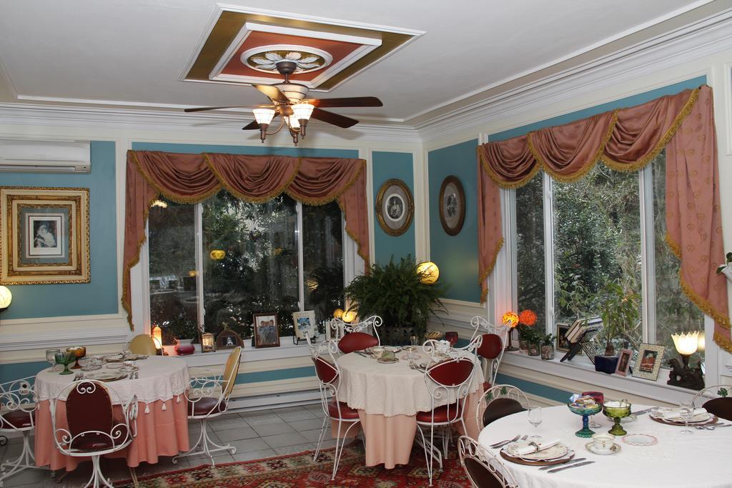 The Melange Inn Хендерсънвил Екстериор снимка