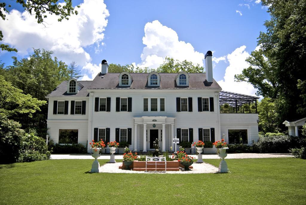 The Melange Inn Хендерсънвил Екстериор снимка