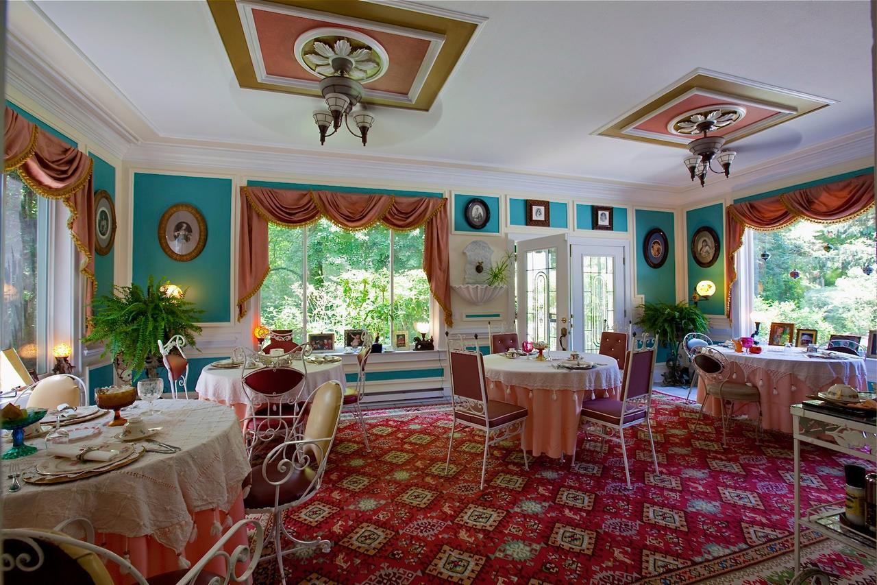 The Melange Inn Хендерсънвил Екстериор снимка